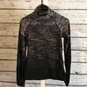 Nike Pro Hyperwarm Turtleneck Activewear Shirt